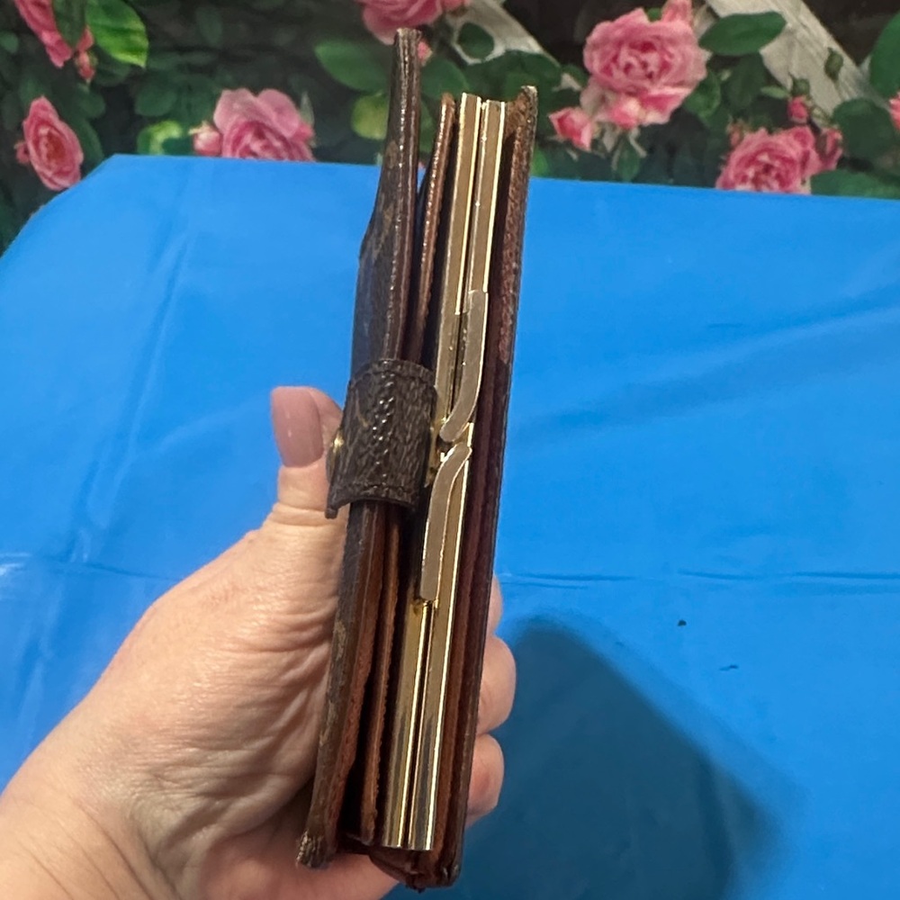 Louis Vuitton Monogram  Wallet  Brown with Gold KISS Lock - Picture 5 of 12